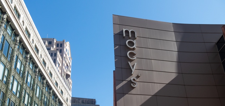 تواصل Macy's جهودها في تقليص حجمها مع إغلاق 45 متجرًا آخر