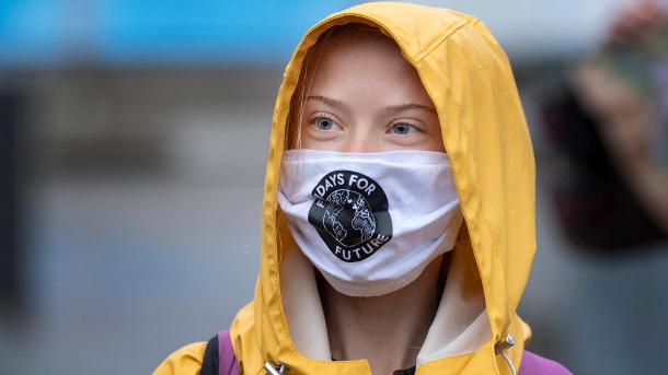 Greta Thunberg demonstriert: Die Umweltaktivistin hat die Amerikaner zum Wählen aufgerufen. (Quelle: AP/dpa/Jessica Gow/TT NEWS AGENCY)