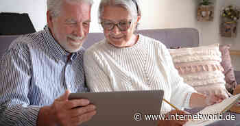 Ältere Menschen mehr im Netz unterwegs
