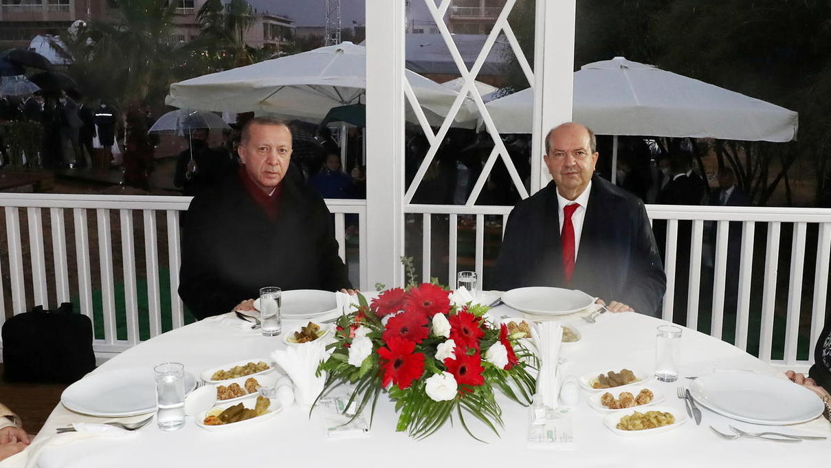 Erdoğan macht "Picknick" in Geisterstadt