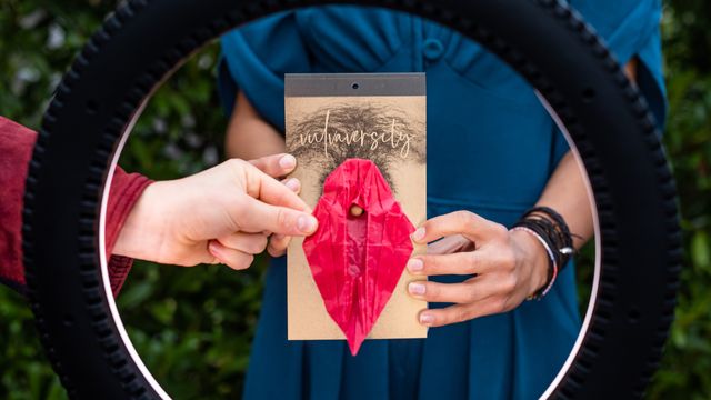 Freiburger Vulva-Kalender zeigt "Vielfalt zwischen den Beinen"