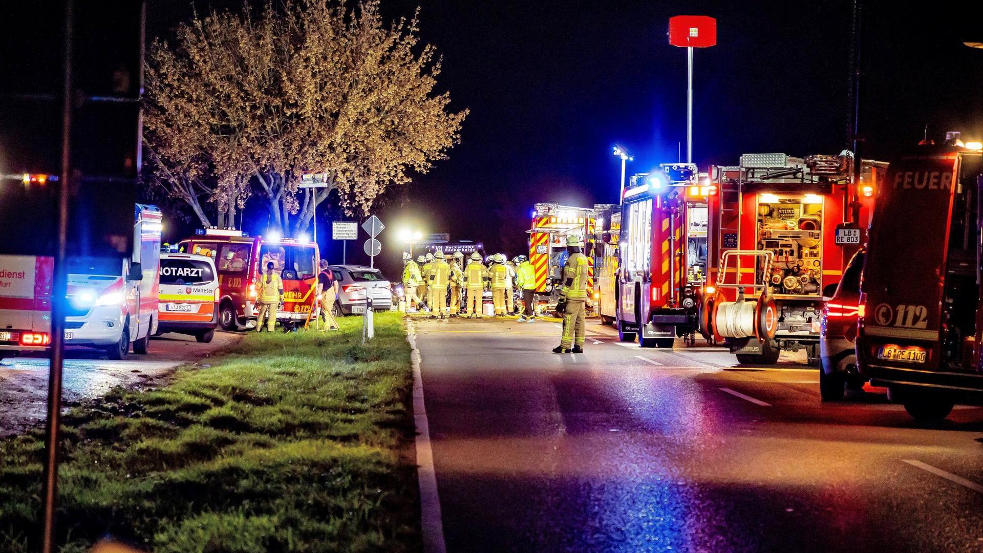 Vater und Tochter sterben bei Zusammenstoß mit Traktorgespann