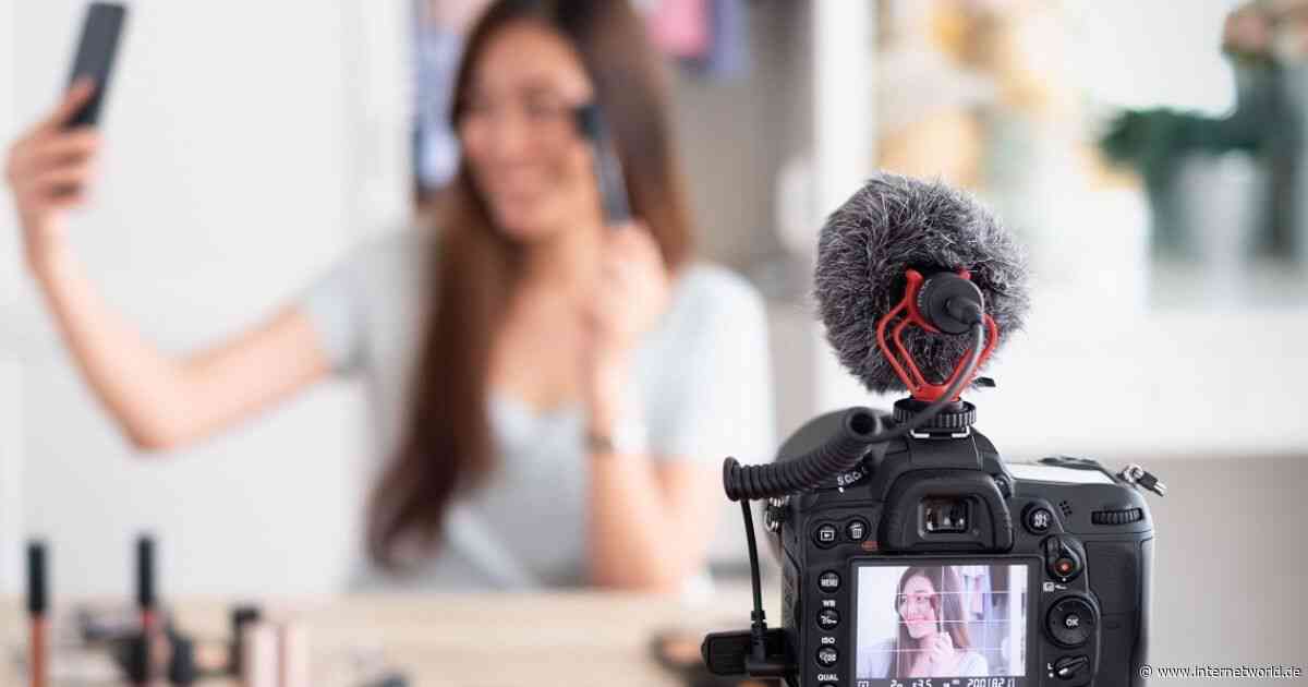 Jeder zweite junge Online-Shopper lässt sich von Influencern inspirieren - Online Marketing nachrichten