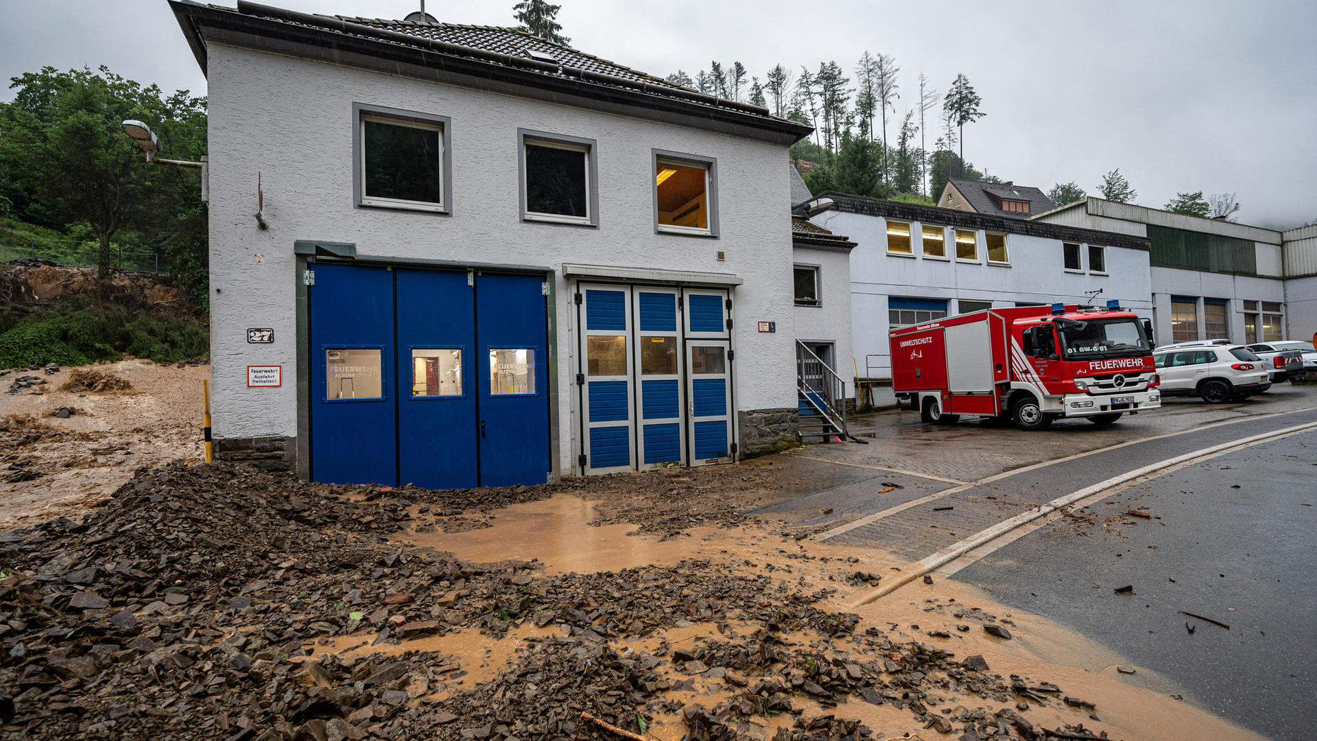 Ertrunkener Feuerwehrmann in Altena hatte zuvor Mann gerettet