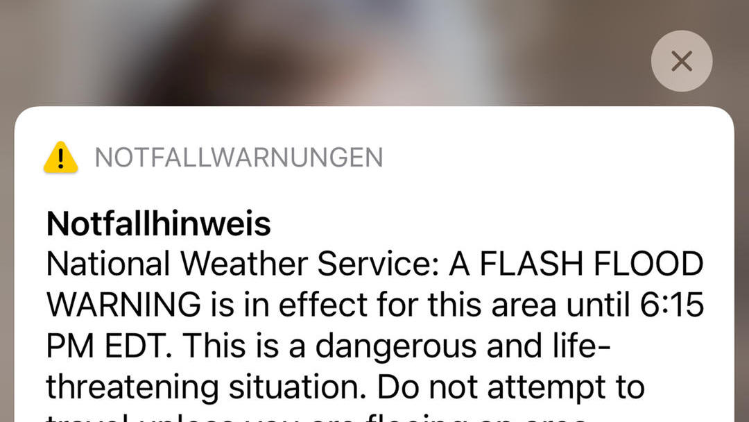 Laschet, Seehofer: Katastrophen-Alarm aufs Handy kommt