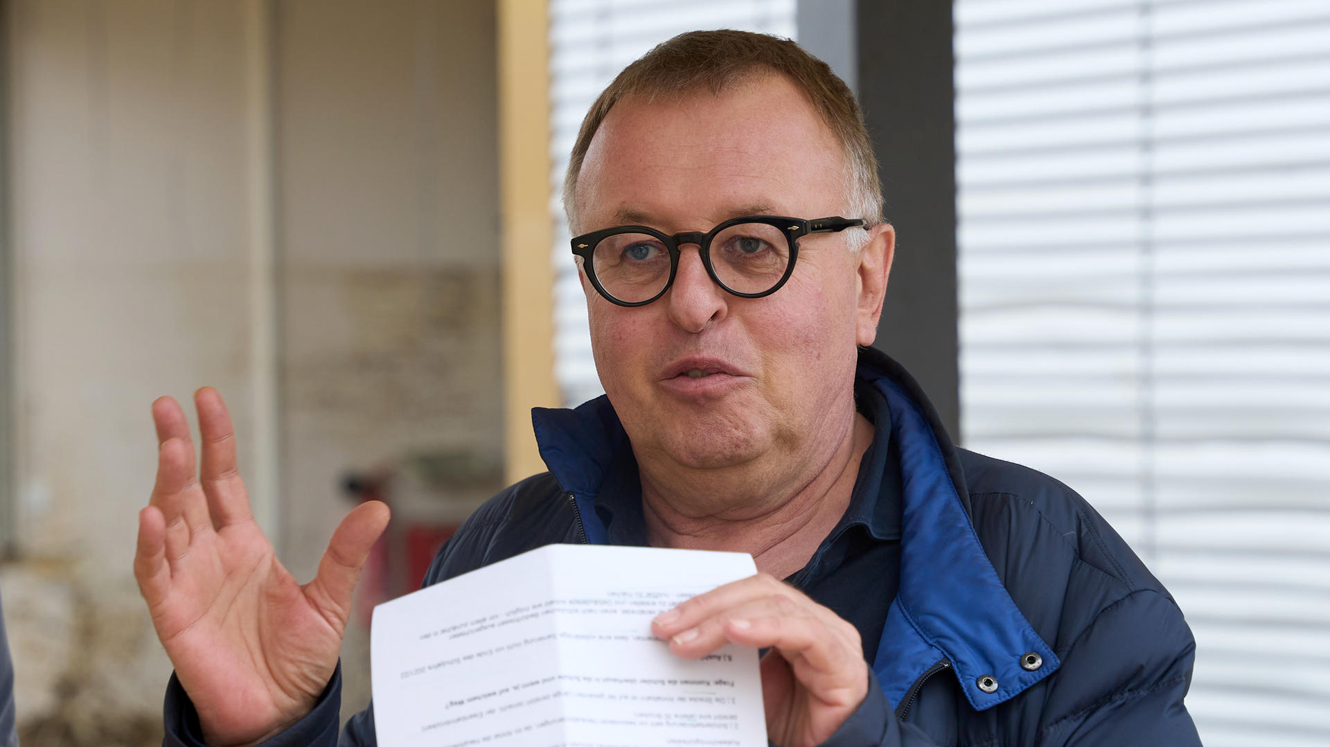 Landrat Jürgen Pföhler (Ahrweiler) weist Vorwürfe wegen später Warnung zurück