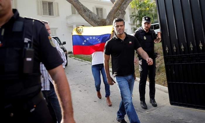 España descarta la entrega de Leopoldo López a la justicia de Venezuela e insta a buscar una solución pacífica