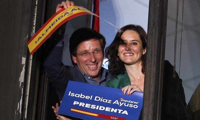 La suma de la derecha ahoga la victoria del PSOE en la Comunidad de Madrid y da aire al PP de Casado