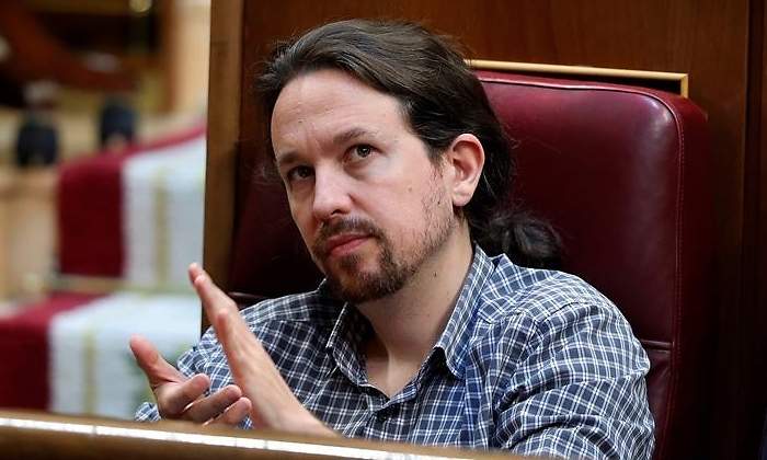 Iglesias aguanta el pulso a Sánchez y exige competencias