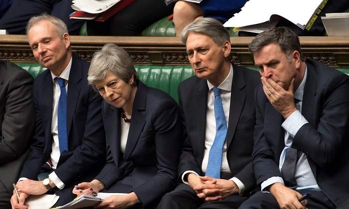 La cúpula del Gobierno de May prepara una rebelión contra el Brexit duro cuando Johnson tome el mando
