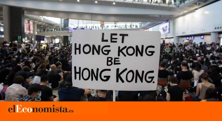 El aeropuerto de Hong Kong cancela todos los vuelos por las protestas