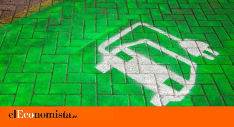 Endesa recicla baterías del Nissan 'Leaf' para mejorar el servicio eléctrico