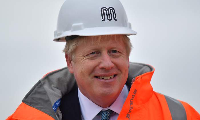 Boris Johnson pone a prueba su popularidad y su minúscula mayoría en una elección clave en Gales