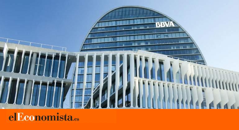 BBVA analizará un aumento de las recolocaciones internas para reducir los despedidos