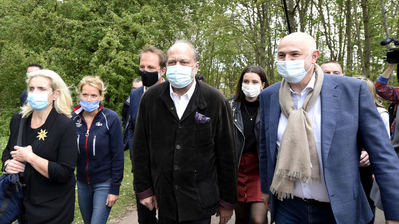 avec ses ministres-candidats, La République en marche à l’assaut de la droite