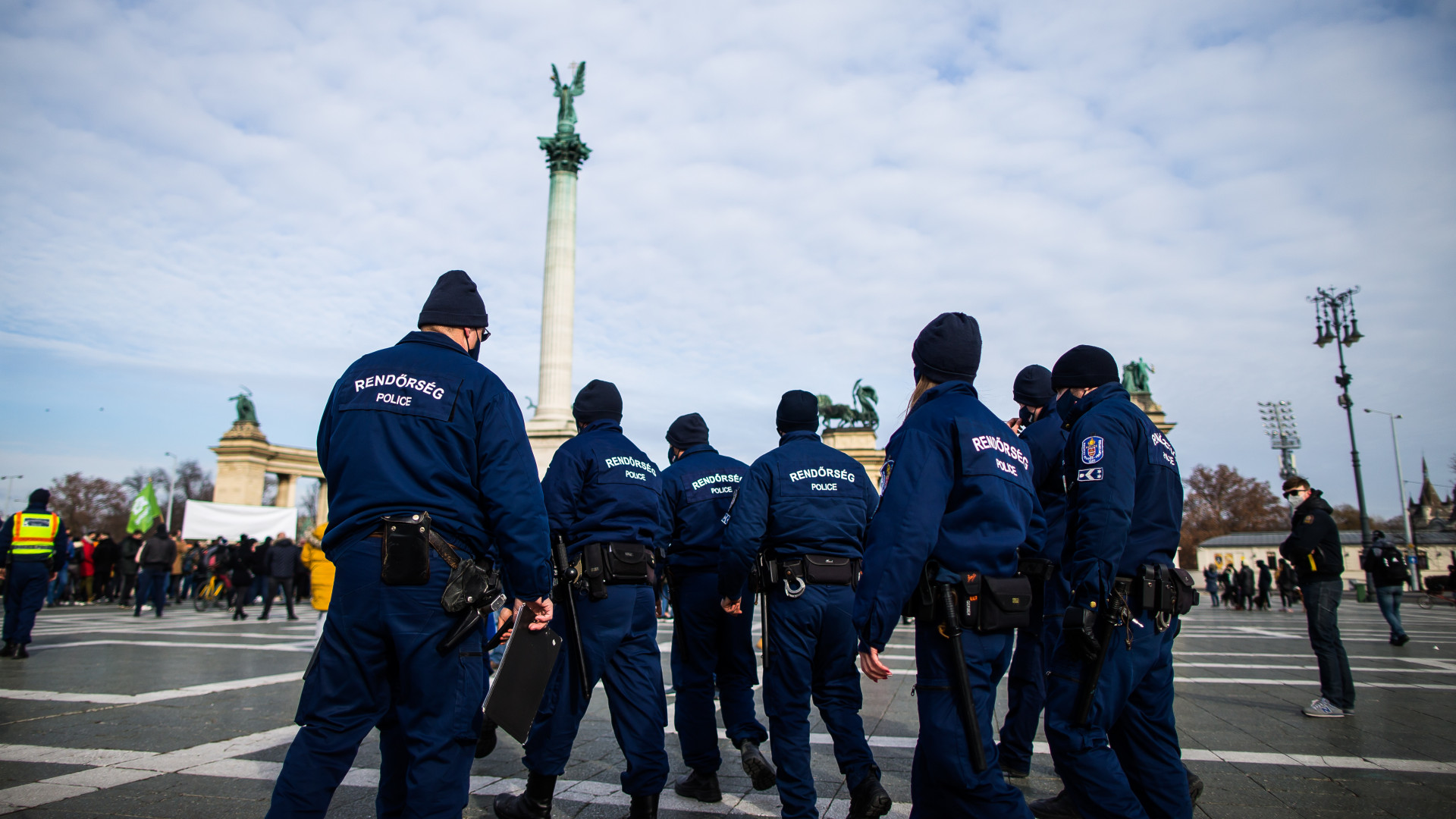 Koronavírus Magyarországon: holnaptól jönnek a szigorítások, ez majd megfékezi a tomboló harmadik hullámot?