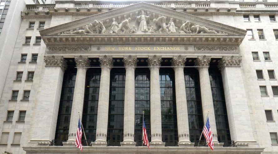 Borsa, Wall Street chiude in rosso: Dow Jones -3,05%, Nasdaq -3,04% - Cronachedi.it