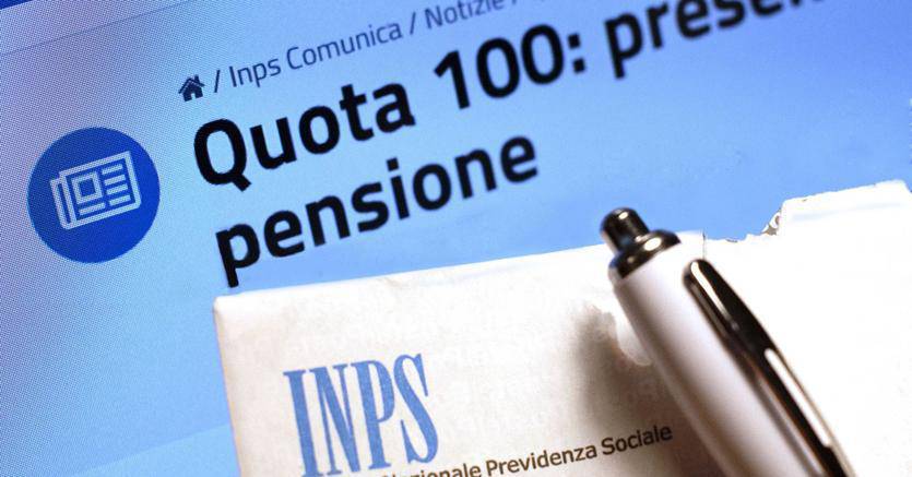 Pensioni, quota 100 a rischio: via all'ipotesi di abolizione