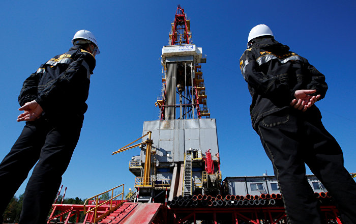 Petrolio, l'Arabia Saudita avverte: taglio della produzione nel 2020
