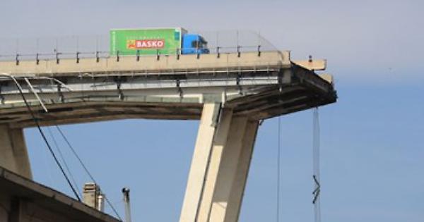 Ponte Morandi, i Benetton ci hanno messo un anno per cacciare il loro manager
