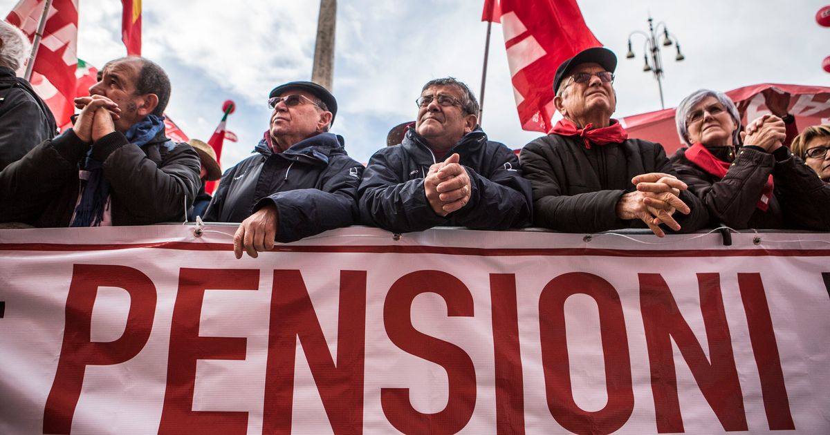 Pensioni, intesa M5S-Pd: quota 100 depotenziata fino al 2021. Poi lo stop