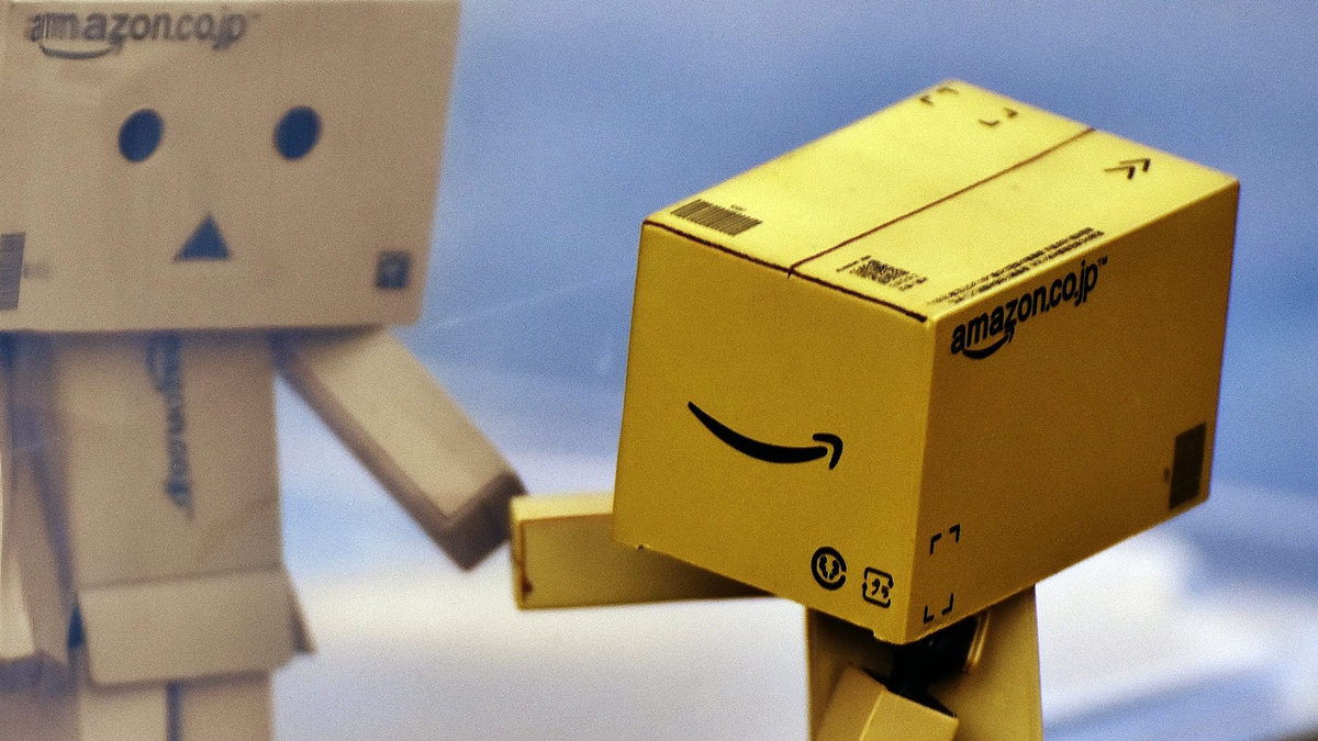 Borse, Unicredit e Mps corrono ma crolla Amazon