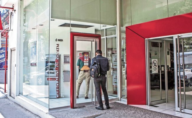 Banca hace del outsourcing su esquema favorito
