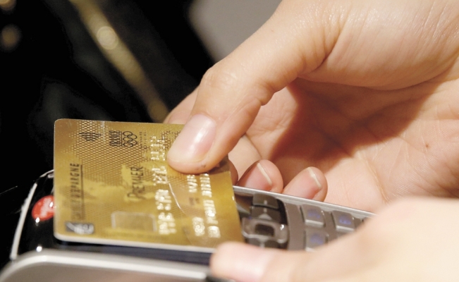 Crédito de bancos aminora su ritmo en mayo