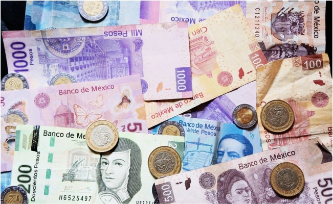 Billetes y monedas