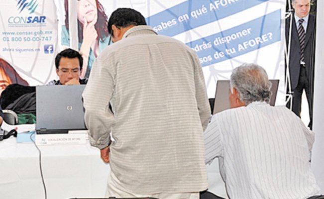 Afores crecen en detrimento de pensiones