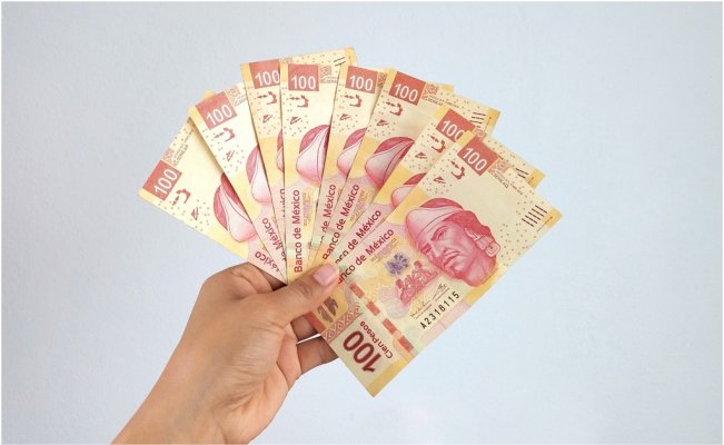 Billetes de cien pesos