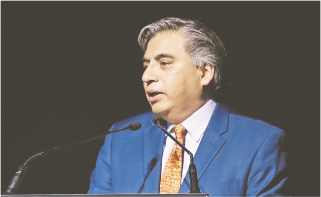Gerardo Esquivel