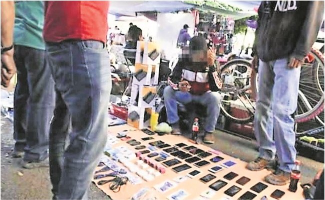 Tiaguis, venta de celulares robados