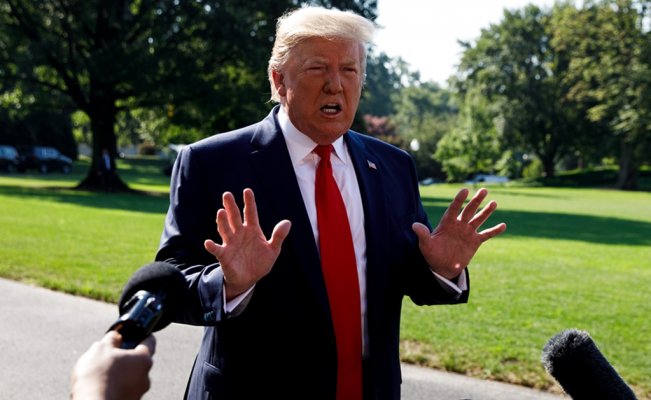 Trump dice que espera "una bajada fuerte" en la tasa de interés del Fed