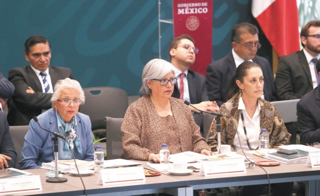 Cofece alerta de posible manipulación en los precios de petrolíferos