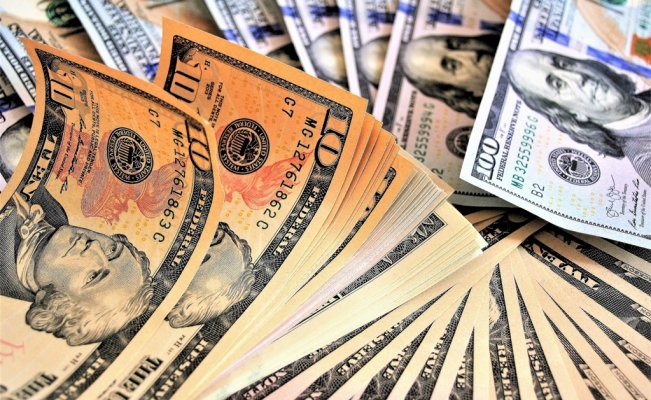 Dólar abre a la baja, se vende en 19.72 pesos en bancos de la CDMX
