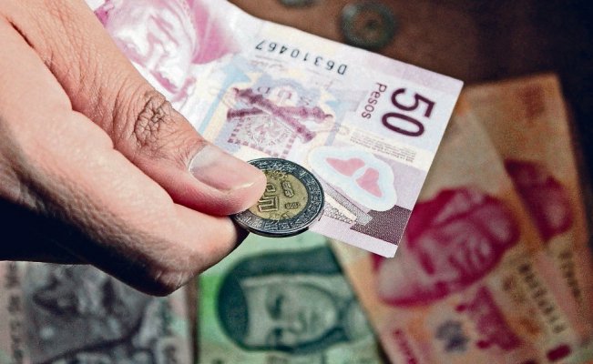 Orgullo nacional, imagen de águila en las monedas