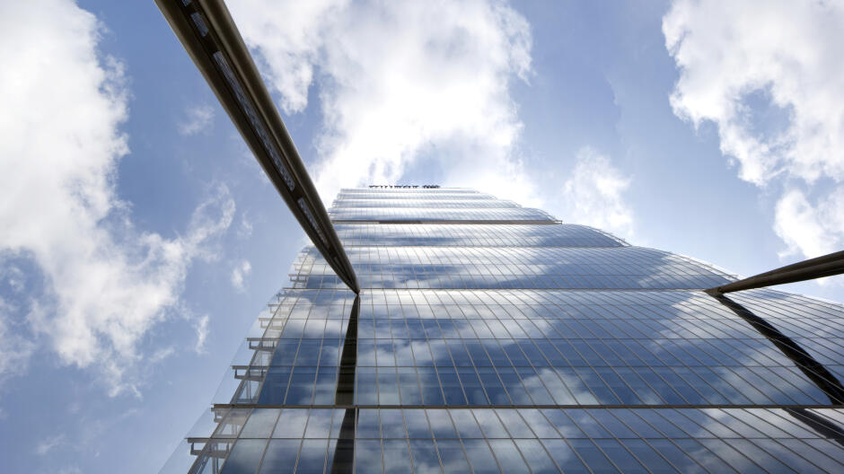 Allianz Tower