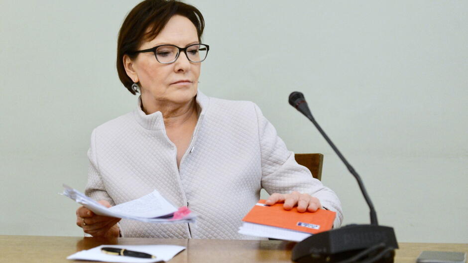 Horała kontra Kopacz w sprawie VAT. "Jak się kiedyś umówimy na kawę, to może będę odpowiadał na pytania"