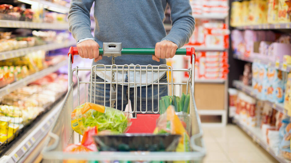 Bruksela na wojnie z podwójną jakością produktów. "Problem pozostaje"