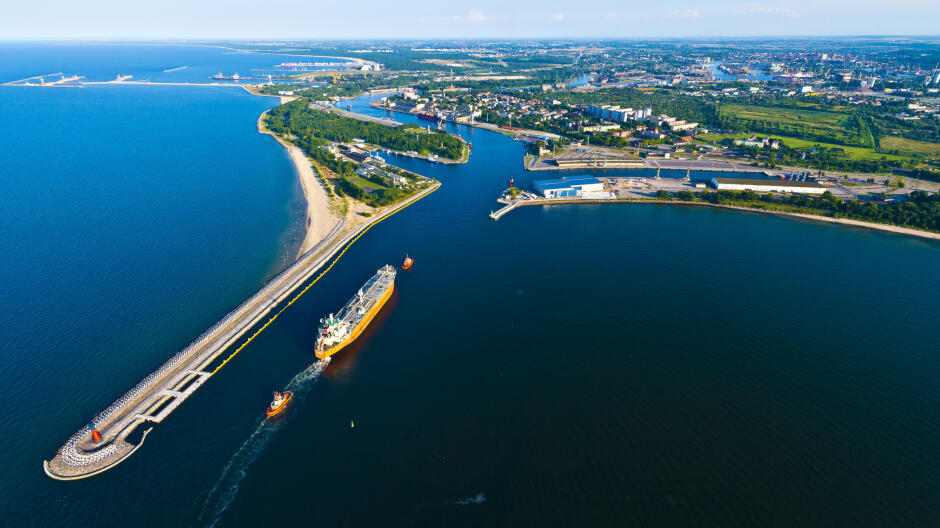 Rząd zapowiada potężne inwestycje. "Stoimy frontem do naszego Bałtyku"