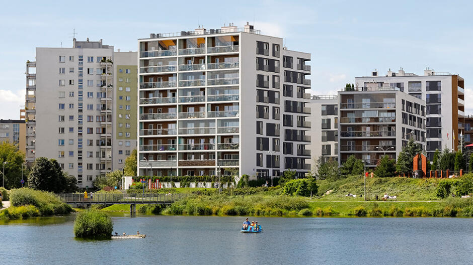 Mniej wniosków o kredyty mieszkaniowe