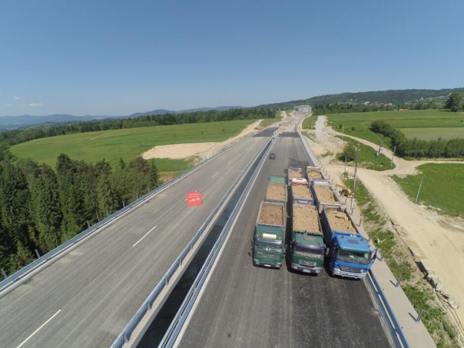 Próby obciążeniowe wiaduktu na zakopiance