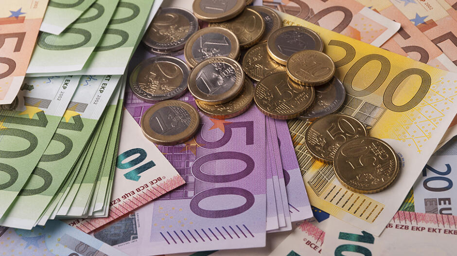 Komisja Europejska tnie środki dla Polski. "Czekają nas żmudne negocjacje"