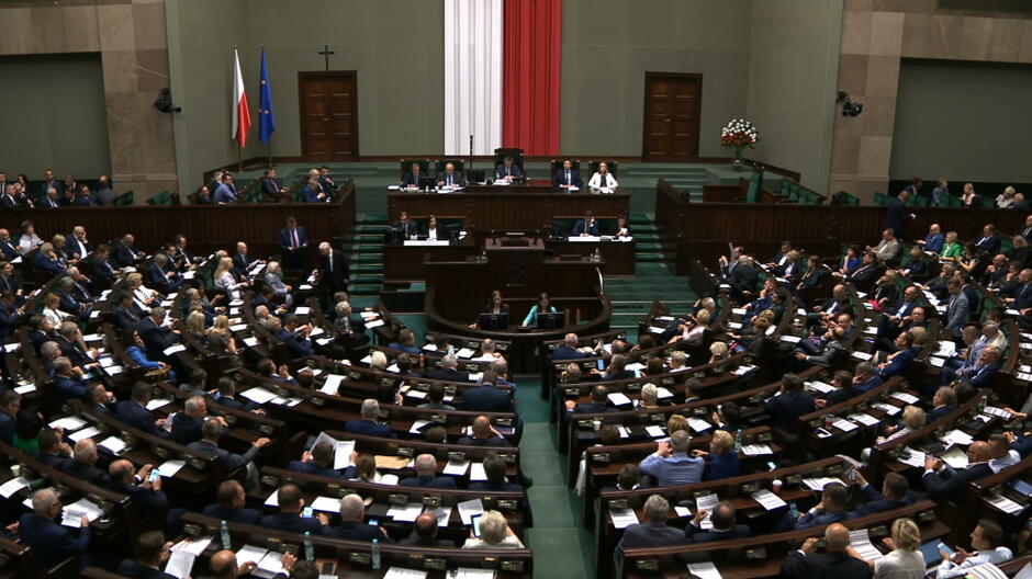 "To biała flaga pana prezydenta". Sejm za zmianami w ustawie o pomocy kredytobiorcom