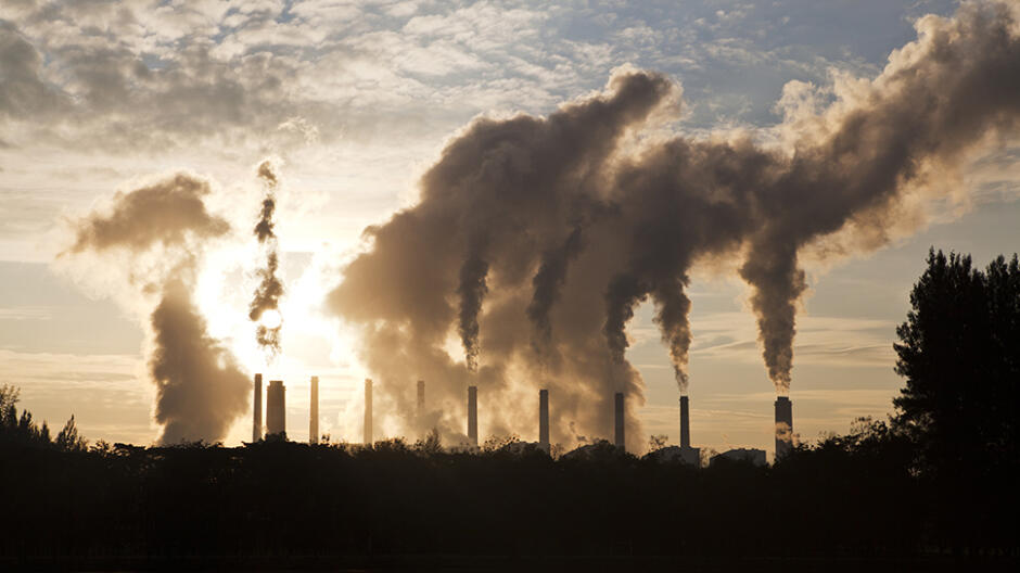 Smog kosztuje Polskę 111 miliardów złotych rocznie