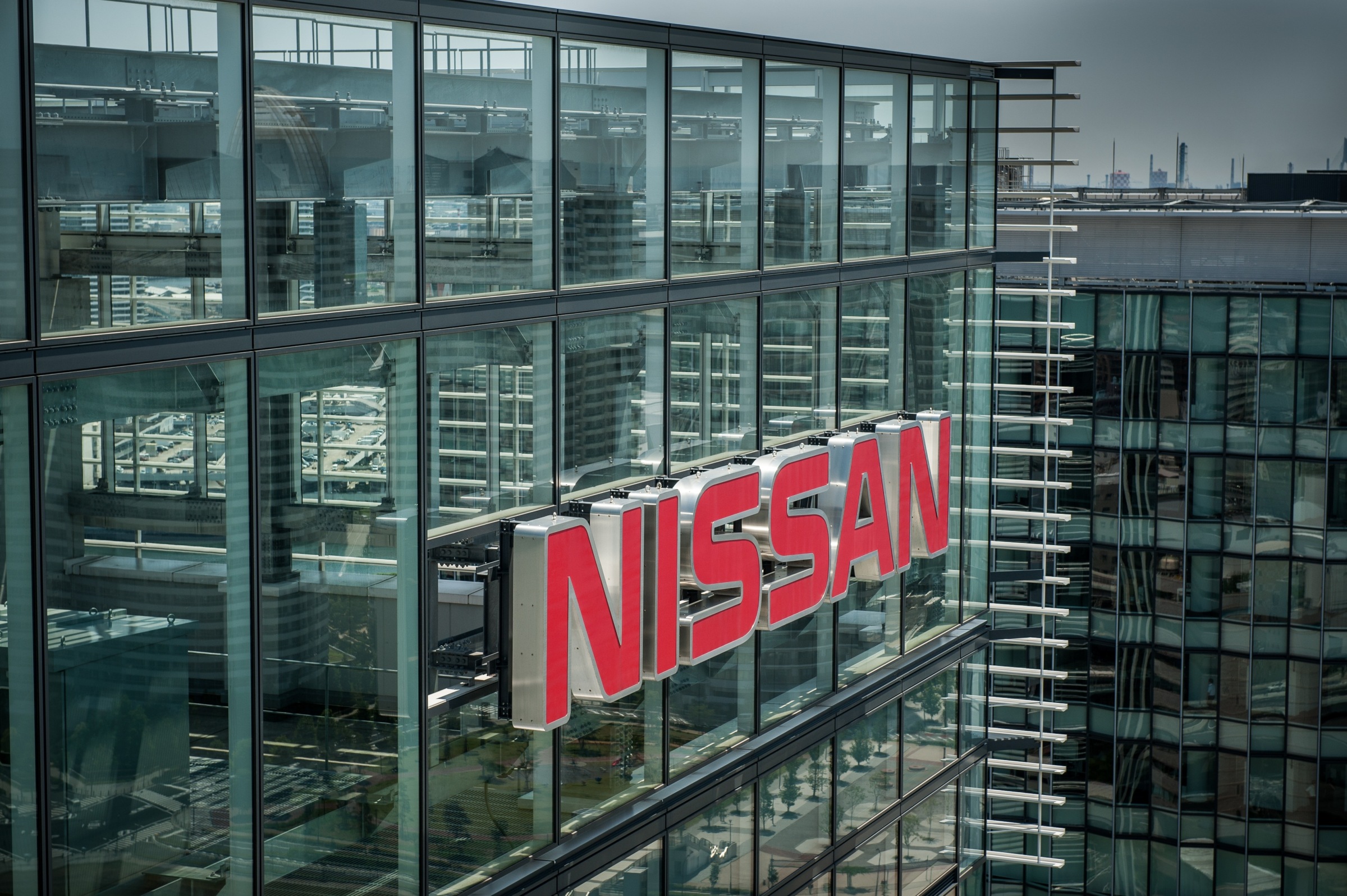 Nissan zapowiada cięcie zatrudnienia | Moto