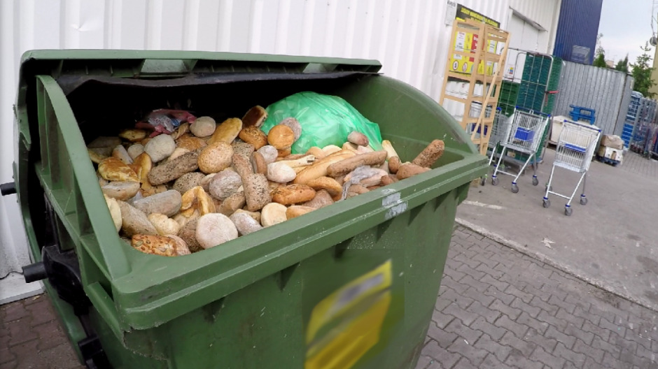 Sklepy zapłacą za marnowanie żywności