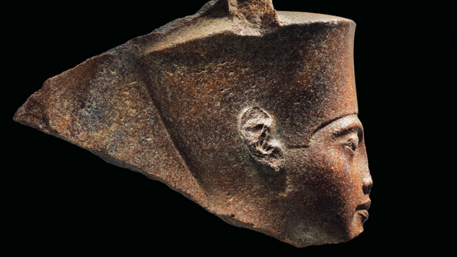 Imię Egipskiego Władcy Którego Grobowiec Został Odkryty W 1922 Roku Sprzedano rzeźbę Tutenchamona za 4,7 mln funtów. Sprzeciw władz Egiptu