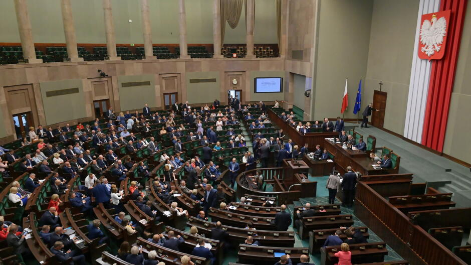 "Dobre wyjście, ale obarczone kłamstwem". W Sejmie spór o zmiany w PIT